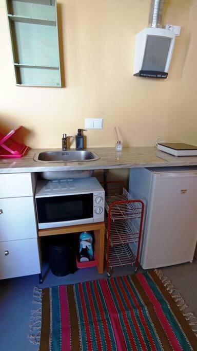 Private Small Studio In Costa De Caparica Exterior foto